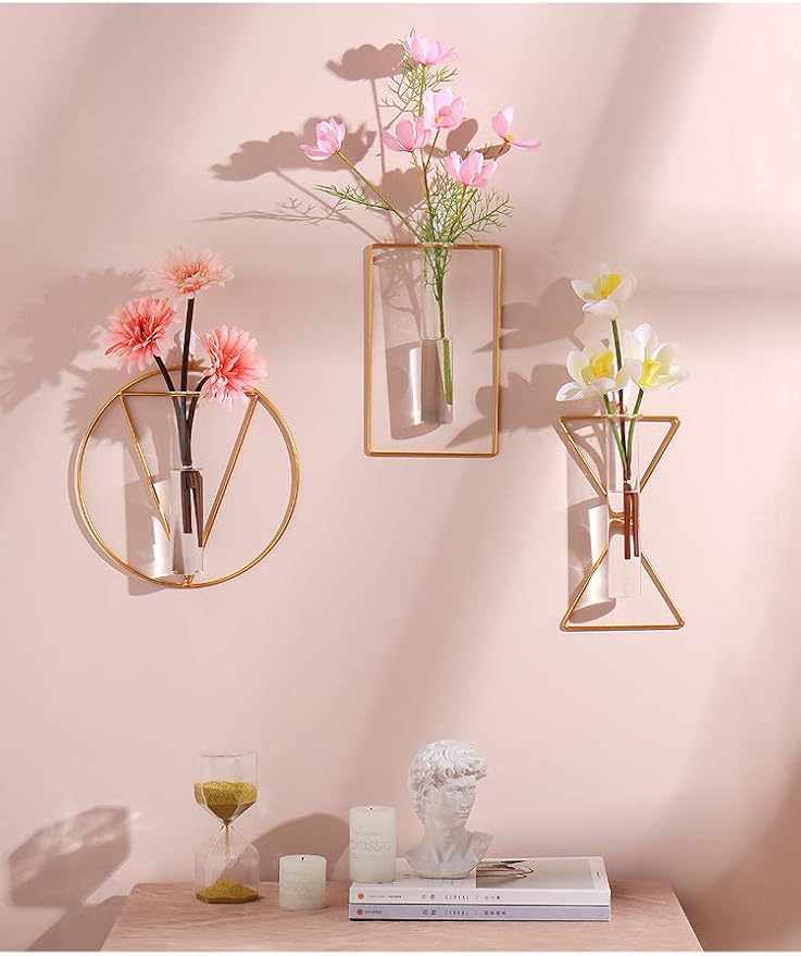 Nordic Wall Vase Hanging Geometric Gold Flower Vase Wall Mount Metal Frame Vases Hydroponic Glass Bud Vase Decor for Home Wedding Farmhouse