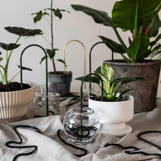 Beautiful Self-Watering Wick System for Effortless Plant Care, Automatic Drip Irrigation, Sustainable & Stylish Scandinavian Design, Ideal for House Plants (M, Black)