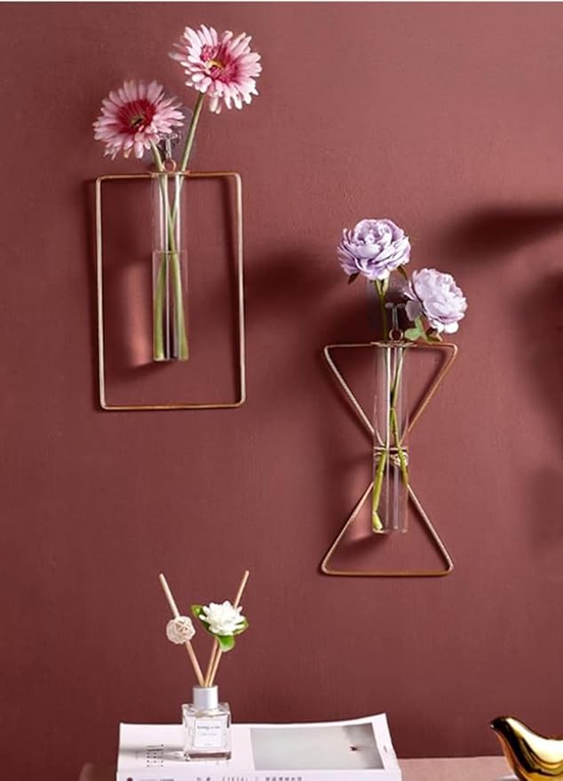 2 Pack Nordic Wall Vase Hanging Geometric Gold Flower Vase Wall Mount Metal Frame Vases Hydroponic Glass Bud Vase Decor for Home Wedding Farmhouse