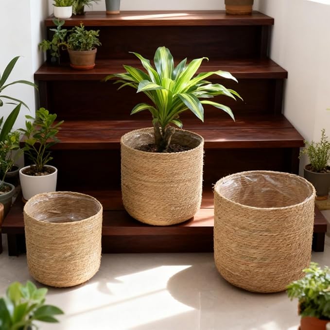9 inch Seagrass Woven Planter Basket - Wicker Planter Basket with Plastic Film Insert for Indoor Plants, Large Monstera Pot, Woven Storage Basket, Boho Home Decor (Small)