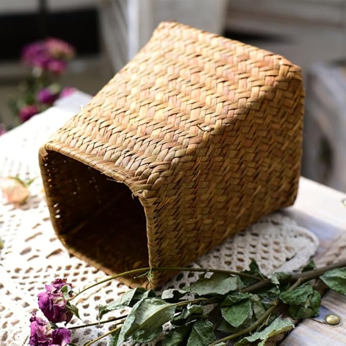 Ipetboom Wicker Flower Vase, Natural Seaweed Weave Basket Pastoral Rattan Vase Farmhouse Flower Basket, Dried Flower Pot Seagrass Storage Basket Organizer, 5.51 X 4.72 Inches