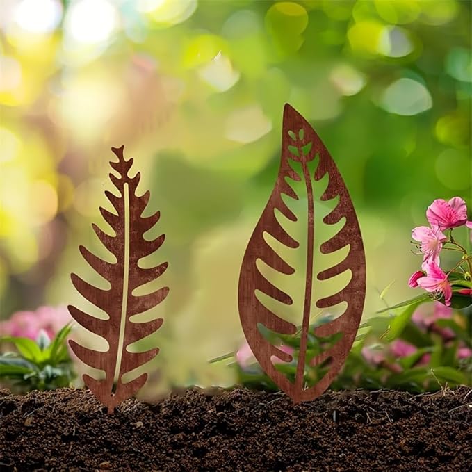 2pcs Rust-Colored Metal Plant Stakes, Classic Fern Leaf Design Garden Decor, Durable Outdoor Metal Art for Courtyard, Balcony, Flower Pots