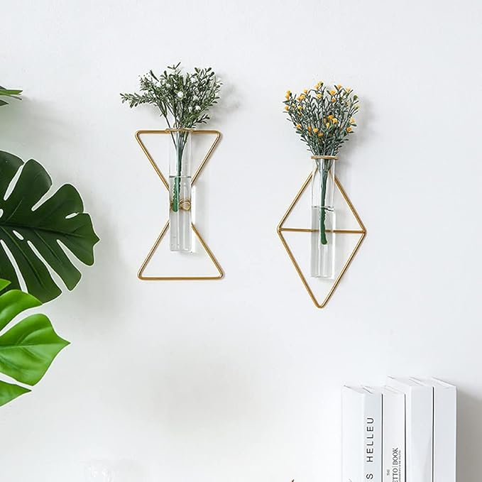 Nordic Wall Vase Hanging Geometric Gold Flower Vase Wall Mount Metal Frame Vases Hydroponic Glass Bud Vase Decor for Home Wedding Farmhouse