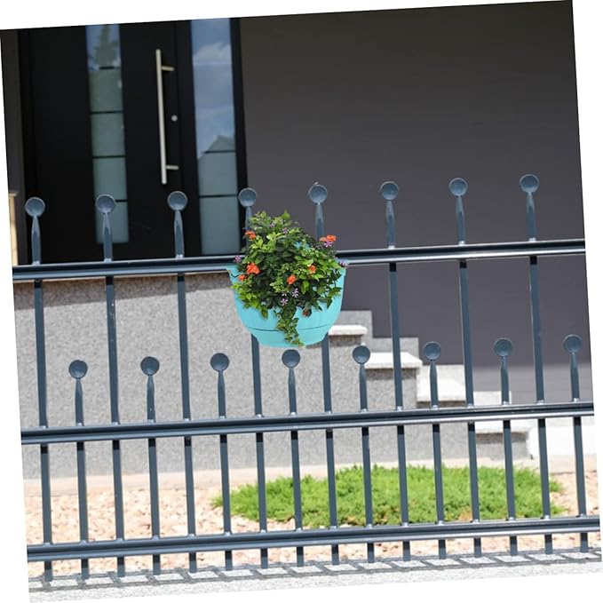 POPETPOP 2pcs Modern Geometric Wall Pot Indoor Plant Hanging Planter Plastic Flowerpot Hook Space Saver for Home