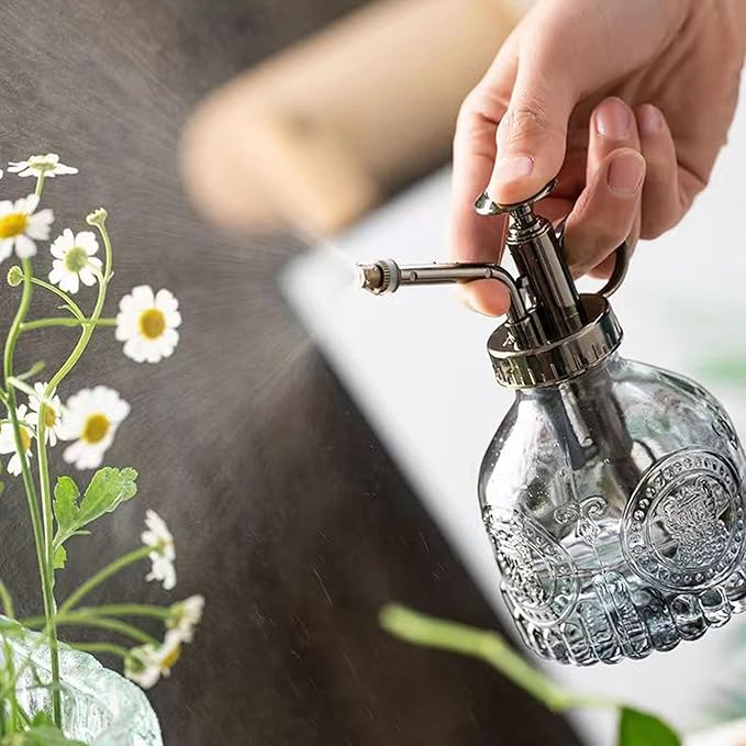 Glass Plant Mister 6.30x3.15 Inch Portable Handheld Fine Mist Vintage Embossment Plant Mister with Handle for Indoor Garden, Décor de pelouse
