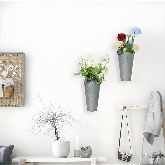 2 Pack Galvanized Metal Wall Planters, Hammered Silver Wall Mounted Flower Vases, Rustic Farmhouse Wall Decor for Dried Flowers, Greenery, Bathroom, Bedroom, Living Room (Silver)