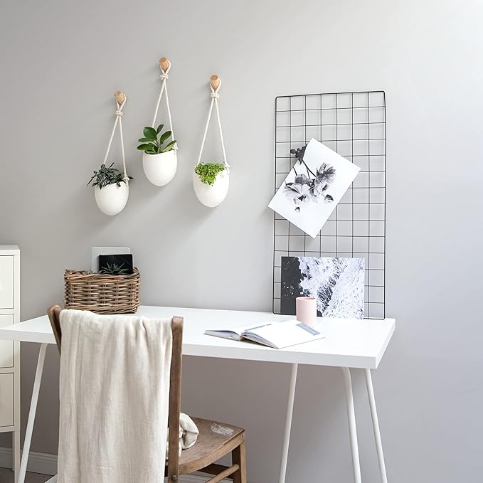 Kazai. Porcelain Wall Vases | 3 Piece Set | Including Wooden Hooks | Matte White