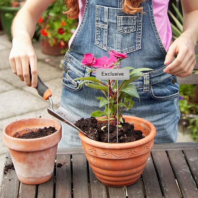BUYGOO 25Pack Metal Plant Labels, Weatherproof Garden Markers with a Pen, Reusable Outdoor Garden Markers Tags for Plants Vegetables Herb Seedlings Flowers Height 10.7 Inch, Label Area 3.5'' x 1.4''
