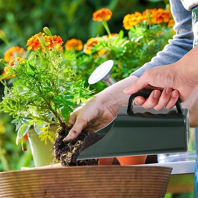Kisangel Garden Soil Scoop Plastic Bucket Shovel 8.54 Inch for Planting Succulents Soil Sifting and Transplanting Tool