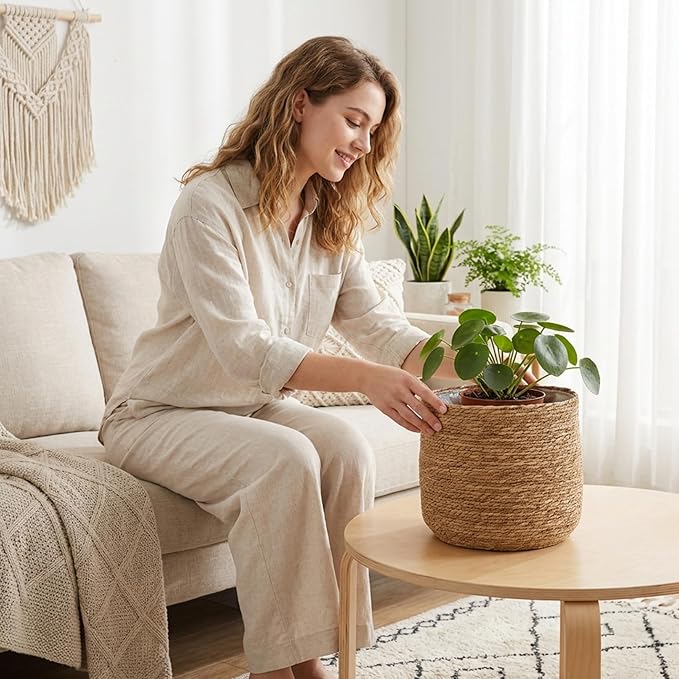 Seagrass Flower Pot, 12-Inch Rattan Planter Basket Woven Wicker Planter with Plastic Liner, Decorative Plant Pot Multipurpose Storage Bin for Home