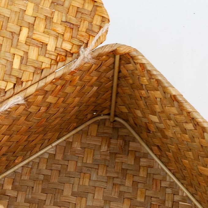 Seagrass Handmade Basket with Lid, Small Basket for Storage, Decorative Home Organizer Decor(5.5"L x 5.5"W x 4"H, Natural)
