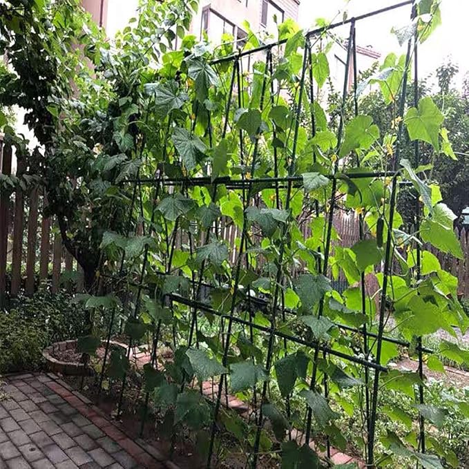 Sturdy Metal Garden Stakes 5 Ft Plastic Coated Steel Plant Sticks for Tomatoes,Trees,Cucumber,Fences,Beans,Pack of 25