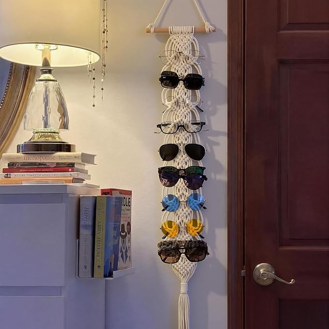 AceOrbit Macrame Sunglasses Holder Boho Wall-Mounted Hanging Sunglasses Organizer Vertical Woven Glasses Holder Display Storage Rack for Bohemian Bedroom Home Office Decor(Classic Style,Beige)