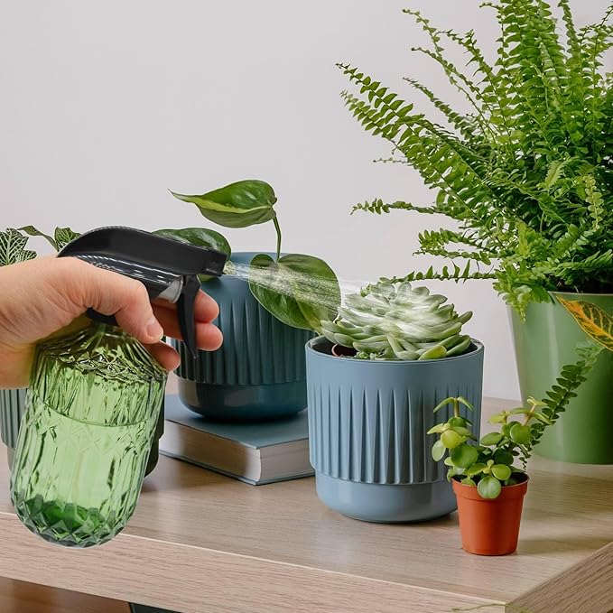 Plant Mister Fine Mist Water Spray Bottle for Plants - 0.43L/15.17oz Handheld Glass Spray Bottles with Adjustable Nozzle - for Indoor Flower, Plant, Gardening, Cleaning (Light Green)