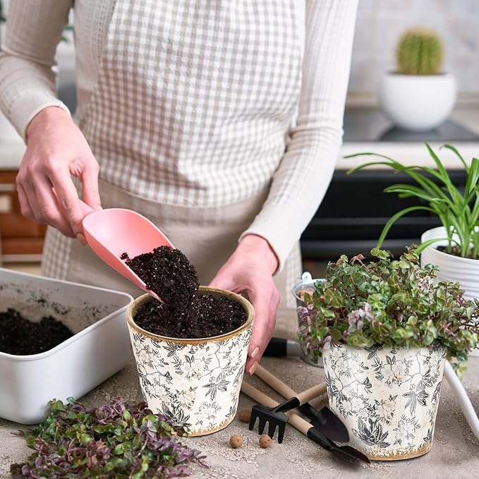 Beeveer Farmhouse Ceramic Planter 5.5 Inch Large Plants Pot Crack Beige Gray Flowers Plant Pots with Drainage Hole Indoor Plants Kitchen Rustic Antique Decor Gift
