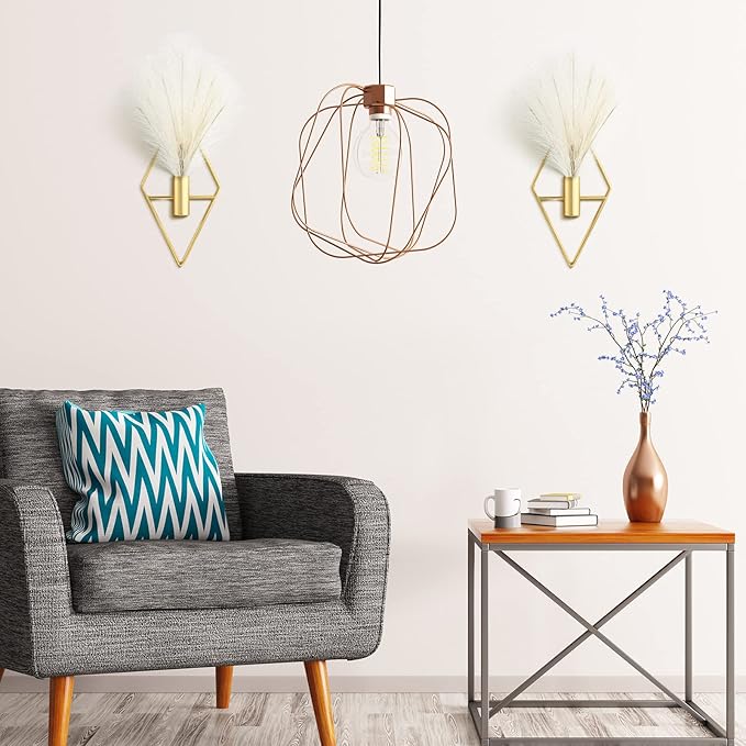 Peryiter 2 Pcs Boho Wall Decor Metal Gold Wall Art Hanging Planters with Artificial Pampas Modern Home Decor Display Art for Living Room Bedroom Bathroom(Rhombus)