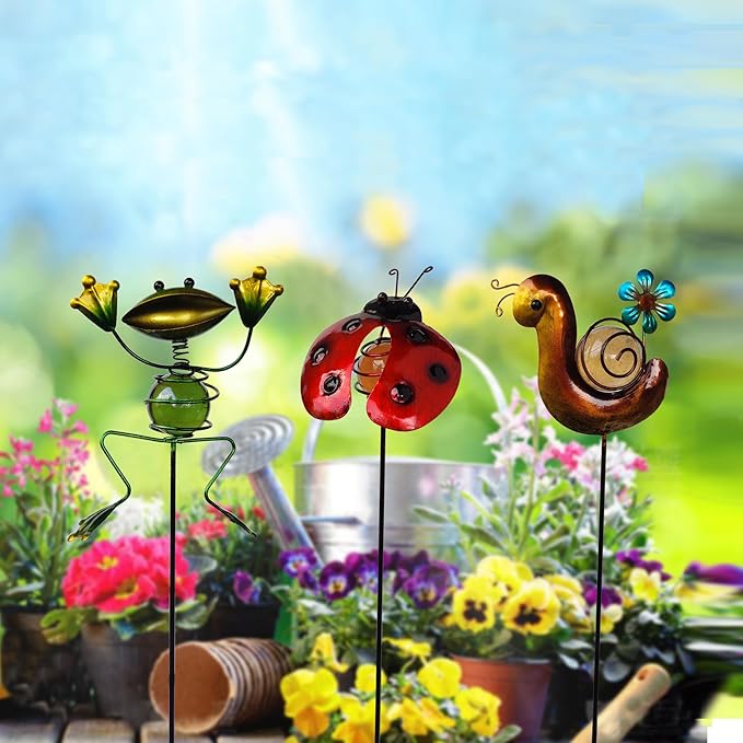 Garden Decor for Outside, Set of 3 Metal 16.5” Decorative Garden Stakes with Snail Beetle Frog for Garden Decorations, Welcome Yard Sign Art Stakes for Outdoor Lawn Backyard Porch