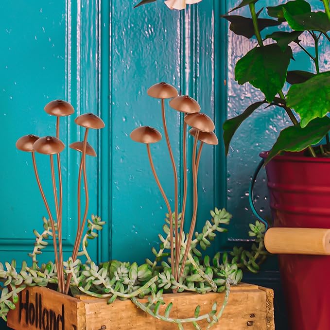 Mushroom Garden Plant Stakes – 2pcs Metal Statue Decor, Rust-Proof Iron Ground Ornament, Decorative Art Accessories for Outdoor Patio Lawn Yard, Flower Pot, Potted Plants, Indoor Gardeners Gift Lovers