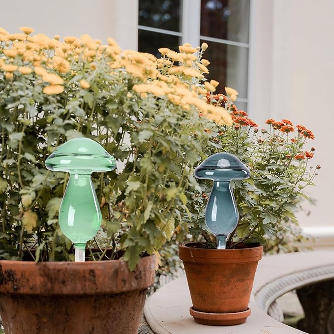 Mushroom Plant Watering Globes 3PCS Plant Watering Devices Glass Self Watering Planter Insert Automatic Plant Waterer Indoor
