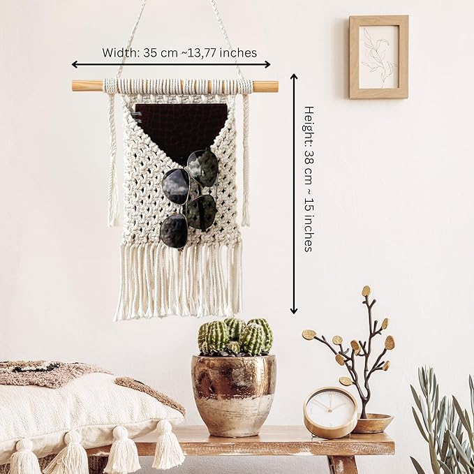BIMIVAN Macrame Wall Hanging Basket Decor - Boho Wall Basket Decor - Large Wall Art - Mail Organizer Wall Mount - Key And Letter Holder For Wall - Cream White 13 x 15 inches