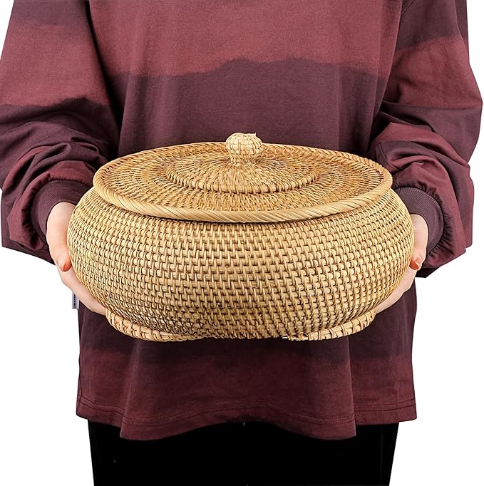Hipiwe Round Rattan Boxes with Lid, X-Large Woven Bread Basket Natural Rattan Basket Wicker Storage Box Decorative Basket for Coffee Table Farmhouse Picnic Fruit Storage Basket