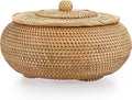 Hipiwe Round Rattan Boxes with Lid Natural Woven Storage Basket Bin Multi-Purpose Wicker Tray Weaving Decorative Shelf Basket Farmhouse Picnic Bread Fruit Table Storage Basket