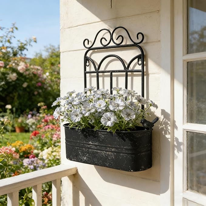 Rustic Metal Wall Planter Vintage Wall Mounted Flower Pot Distressed Wall Hanging Plant Basket Farmhouse Wall Decor for Indoor Outdoor Garden Home Yard (Black)