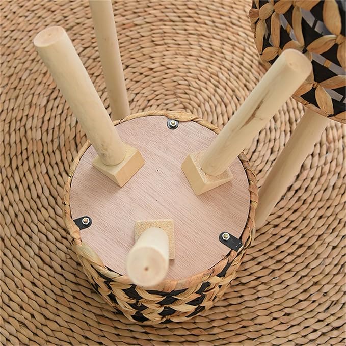 Woven Planter Baskets with Plastics Lining and 3 Wooden Legs, Wicker Planter Basket,Boho-Plant Pot with Stand,Plant Baskets Indoor with Liner for Plant, Flowers, Toy, Country Farmhouse