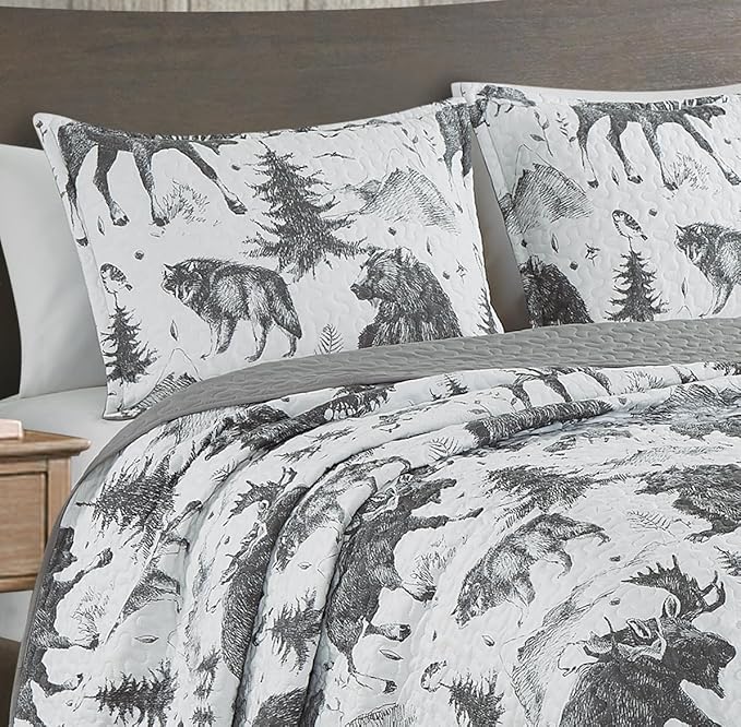 Chezmoi Collection Denver 3-Piece Southwestern Lodge Quilt Set Queen - White Black Gray Grizzly Bear Wolves Moose Pine Tree Mountain Printed Microfiber Lightweight Bedspread Set for All Season