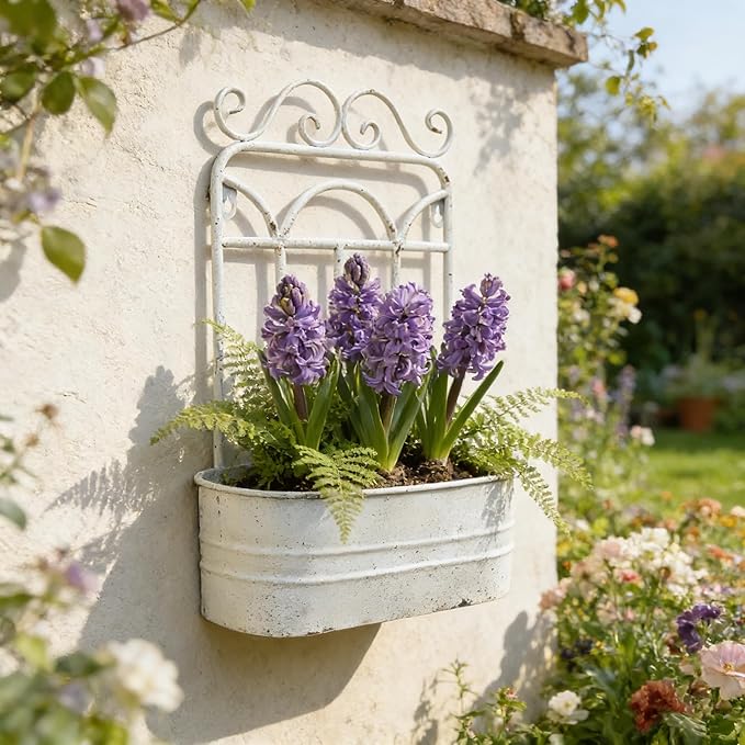 Rustic Metal Wall Planter Vintage Wall Mounted Flower Pot Distressed Wall Hanging Plant Basket Farmhouse Wall Decor for Indoor Outdoor Garden Home Yard (White)