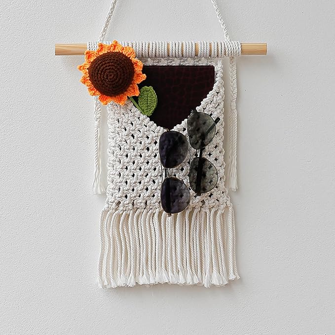 BIMIVAN Macrame Wall Hanging Basket Decor - Boho Wall Basket Decor - Large Wall Art - Mail Organizer Wall Mount - Key And Letter Holder For Wall - Cream White 13 x 15 inches