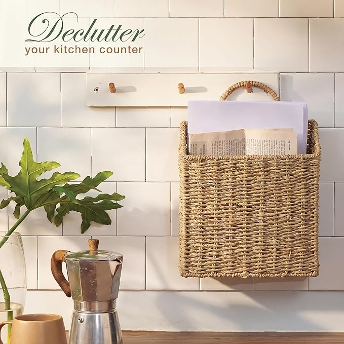 Set of 2 Wicker Hanging Basket for Organizing, Front Door, Mail, Flowers - Woven Wall Baskets for Storage (Natural Seagrass)