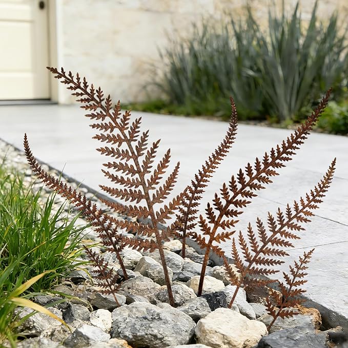 KODIBO 7-Pack Decorative Garden Stakes, Mixed Size Metal Fern Stakes, Rusty Metal Flowers Wall Decor, Yard Ornaments Outdoor and Garden Decorations, Flower Bed Lawn Yard Courtyard Decor