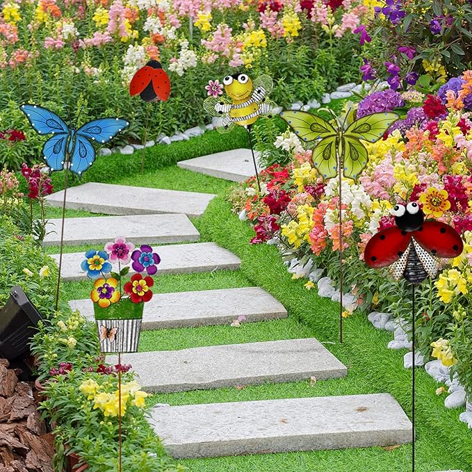 Garden Decor Metal Yard Stakes Spring Lawn Art Decorative Plant Stake Indoor Outdoor Ornaments Decoration for Patio Pathway Backyard (Bee)