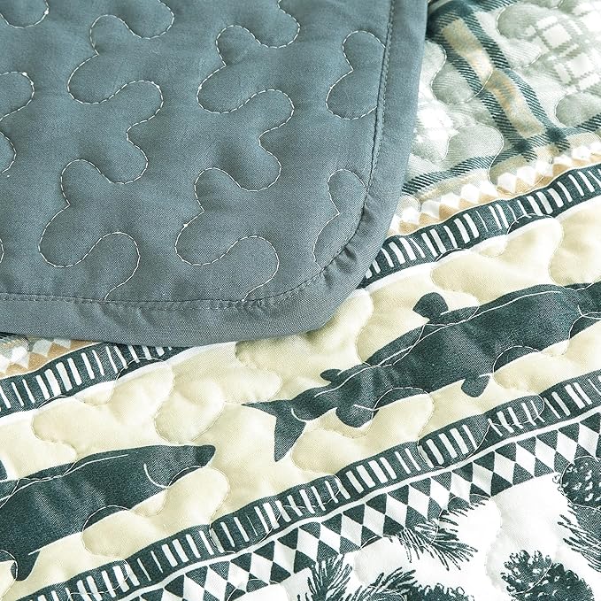 Chezmoi Collection Lake 3-Piece Lodge Quilt Set King - Multicolor Pine Tree Fish Deer Explorer Mountain Printed Microfiber Lightweight Bedspread Set for All Season