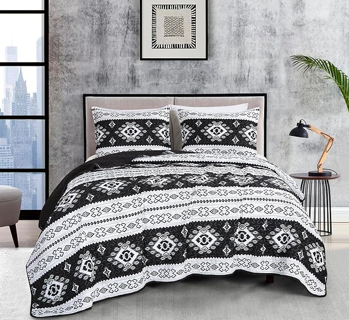 Chezmoi Collection Indie 3-Piece Southwestern Aztec Quilt Set - Black White Geometric Symbols Printed Microfiber Lightweight Quilted Bedspread Set, Full (90" x 95")