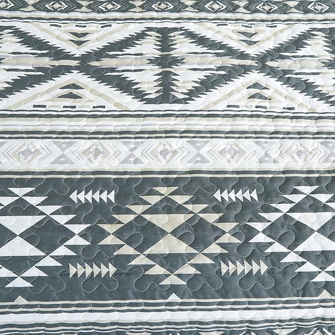 Chezmoi Collection Remy 2-Piece Southwestern Geometric Motif Quilt Set - Multicolor Gray White Light Brown Printed Microfiber Lightweight Quilted Bedspread Set, Twin (70" x 90")